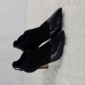 Cole Haan Women's Viana Stretch Leather Pointed Zip up boots.